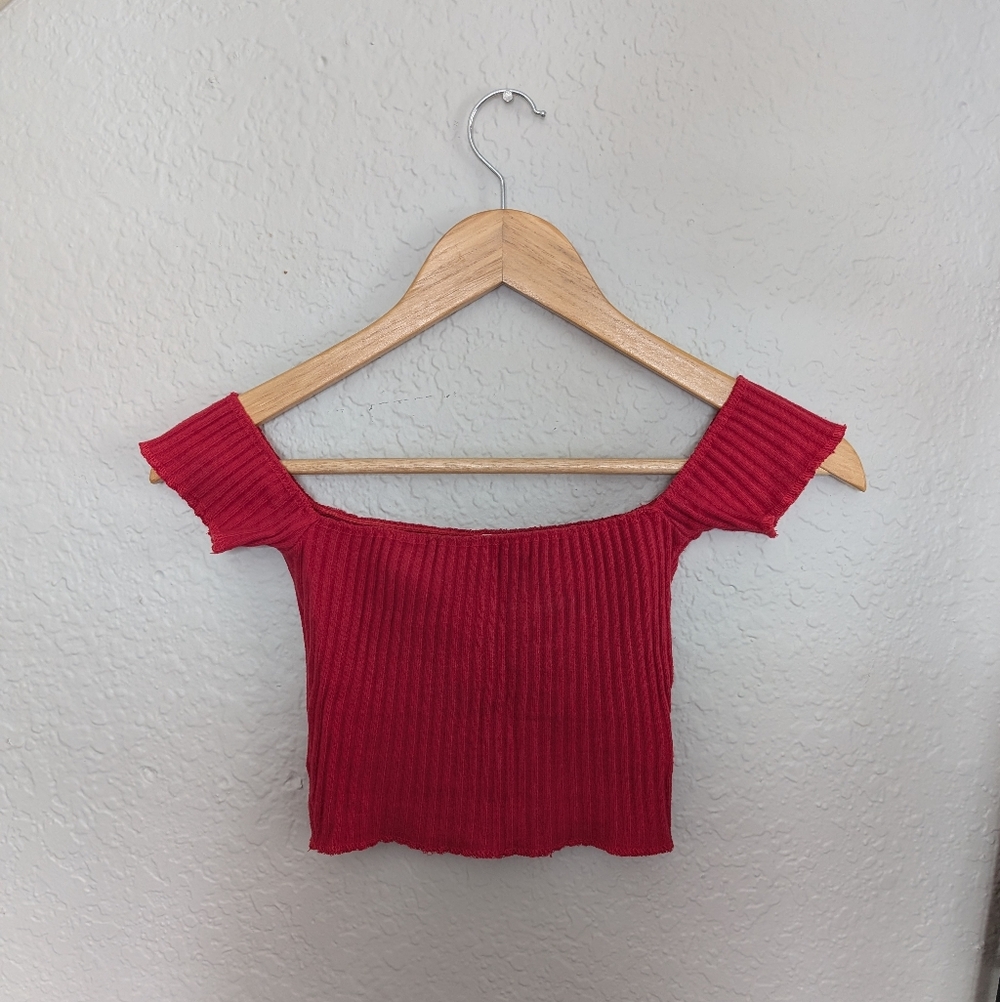AYAI Red Ribbed Off-Shoulder Top